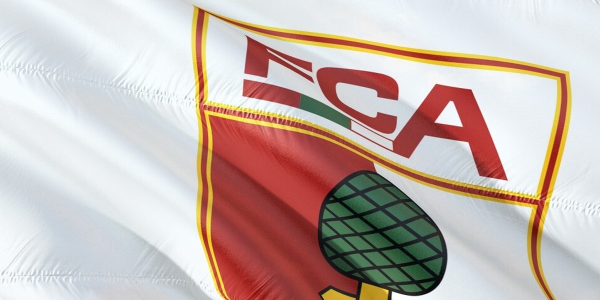 Staatsanwaltschaft ermittelt Sex Vorwürfe gegen Profi des FC Augsburg