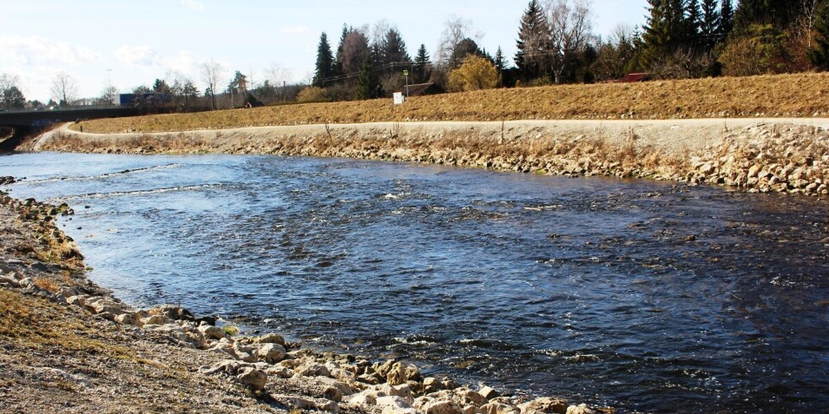 Achtung: Gefahr im und am Wasser überall im Großraum Augsburg!