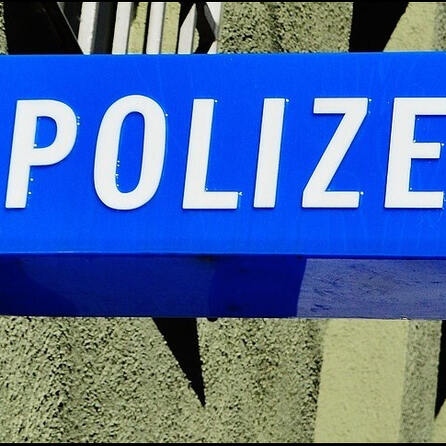 Dinkelscherben: Jugendlicher greift zu Messern und bedroht Familie