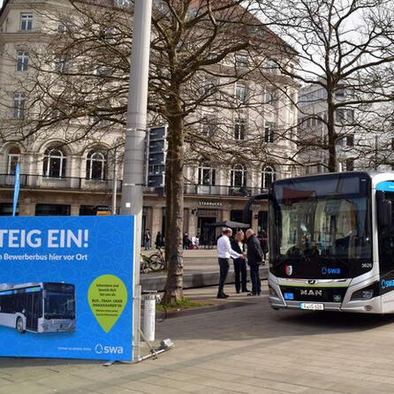 Noch keine Idee für die berufliche Zukunft? - Steigt ein in der Karrierebus der Stadtwerke Augsburg